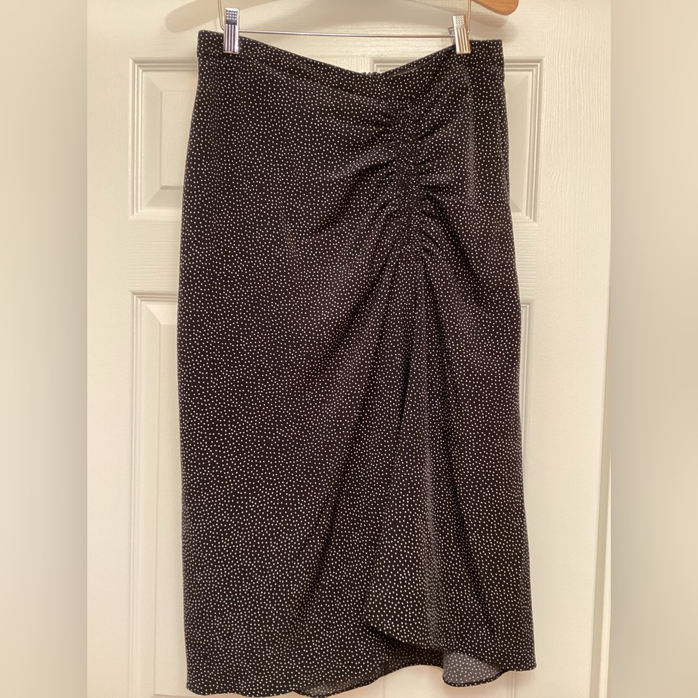 Banana Republic black and white skirt - Picture 2 of 4